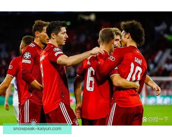 拜仁球迷对穆西亚拉的期待持续提升，年轻中场表现稳健备受关注